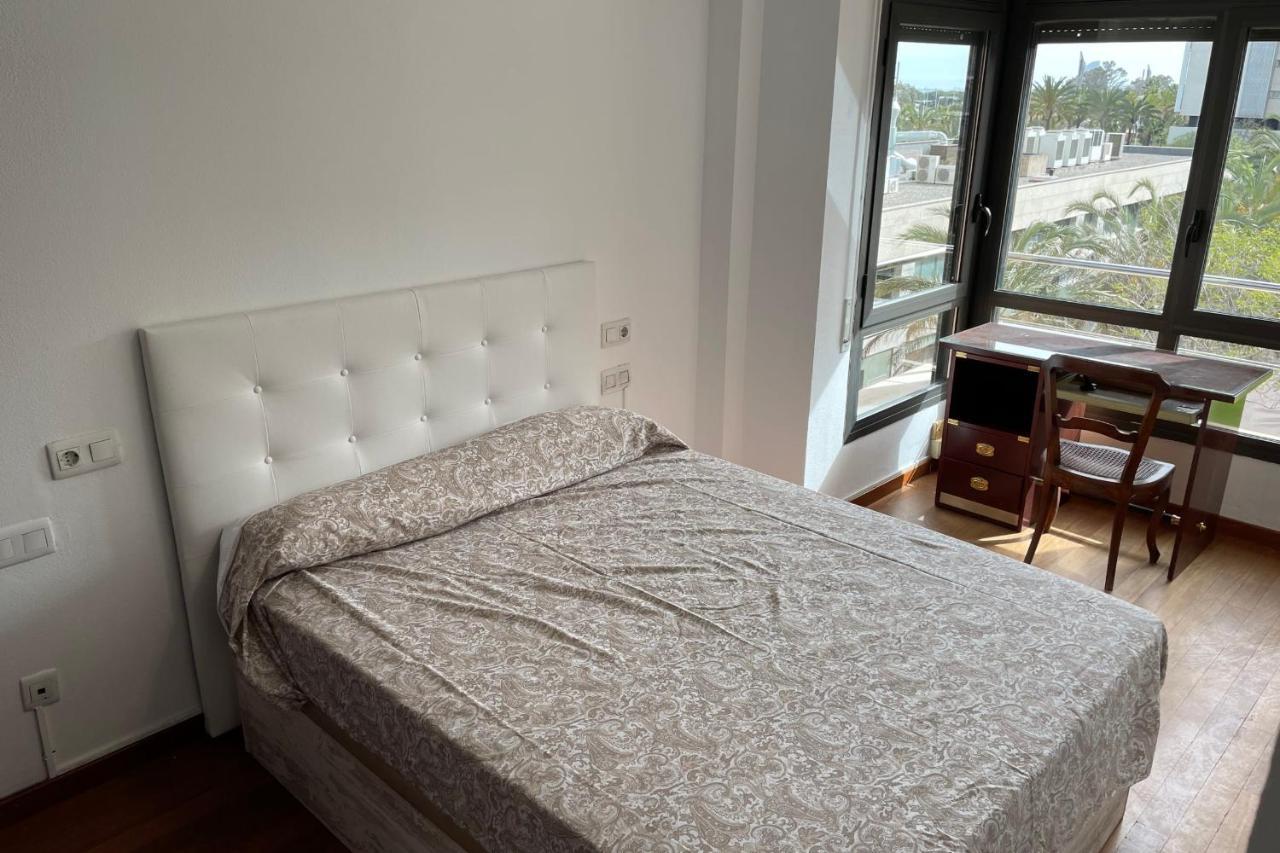 With Sea Views Next To The Of Mar Bella * Barcelone